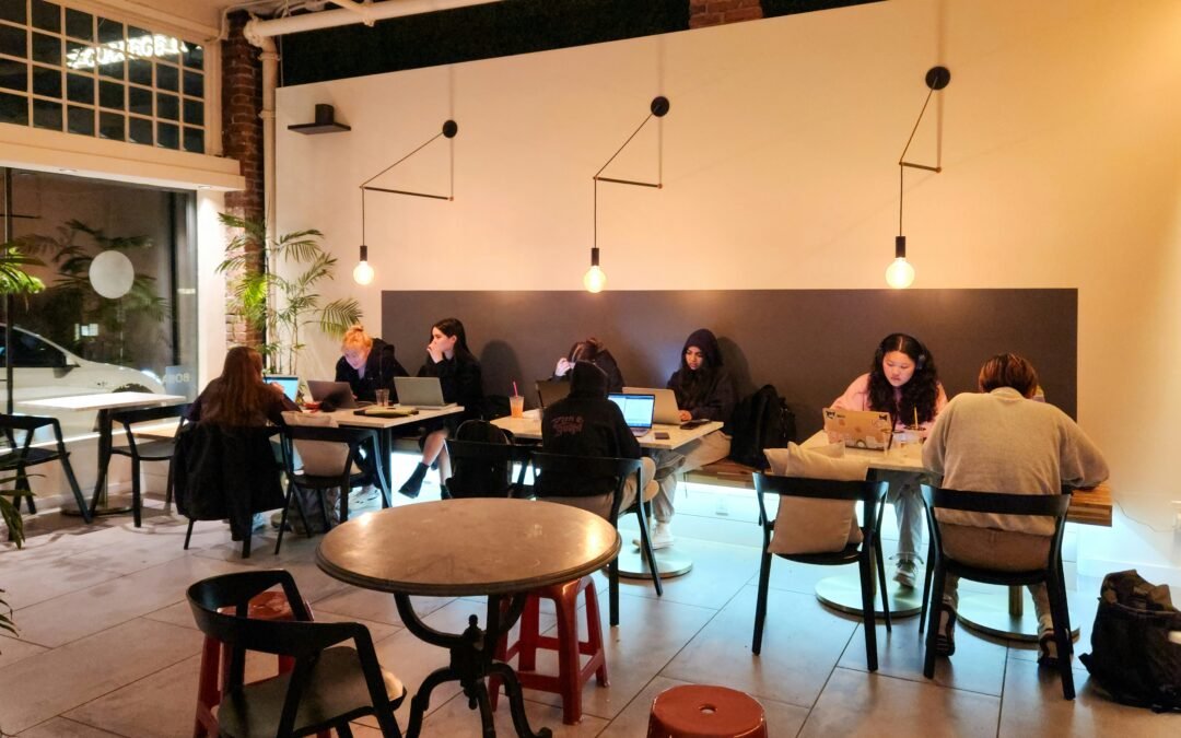 Best Social Events for Introverts in Urban Cities